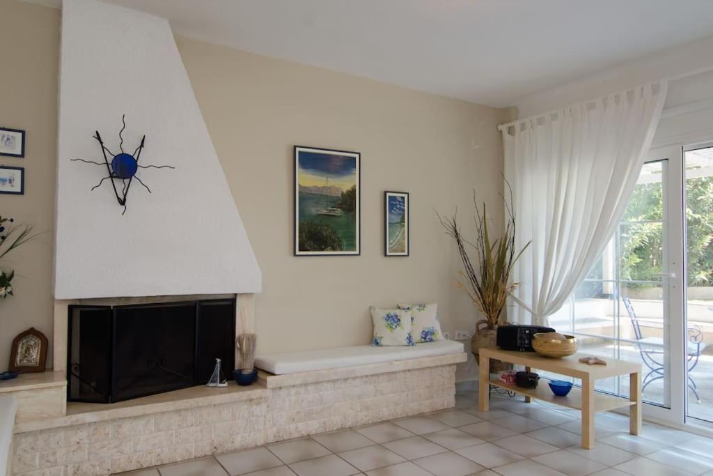 Wonderful House With Private Garden Vila Flogita Exterior foto