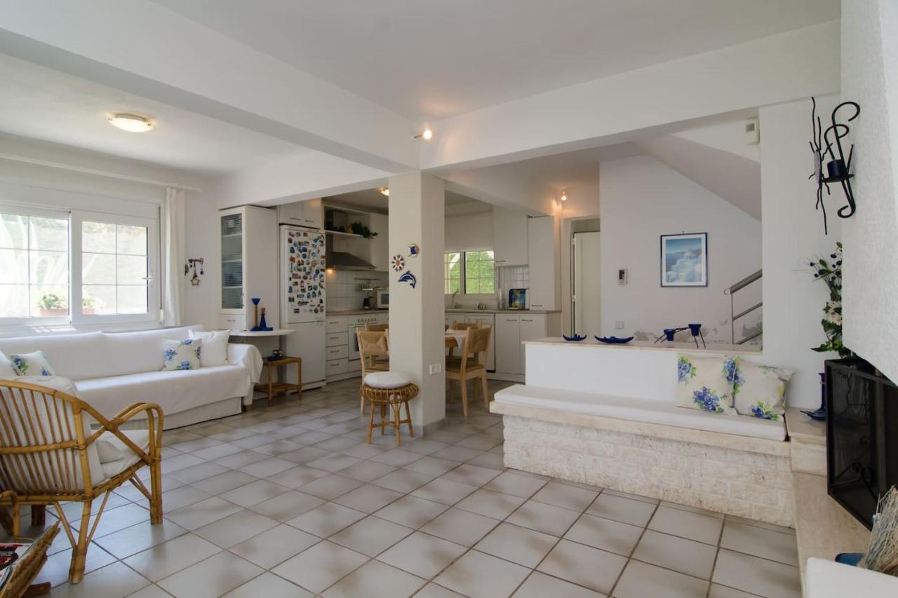 Wonderful House With Private Garden Vila Flogita Exterior foto